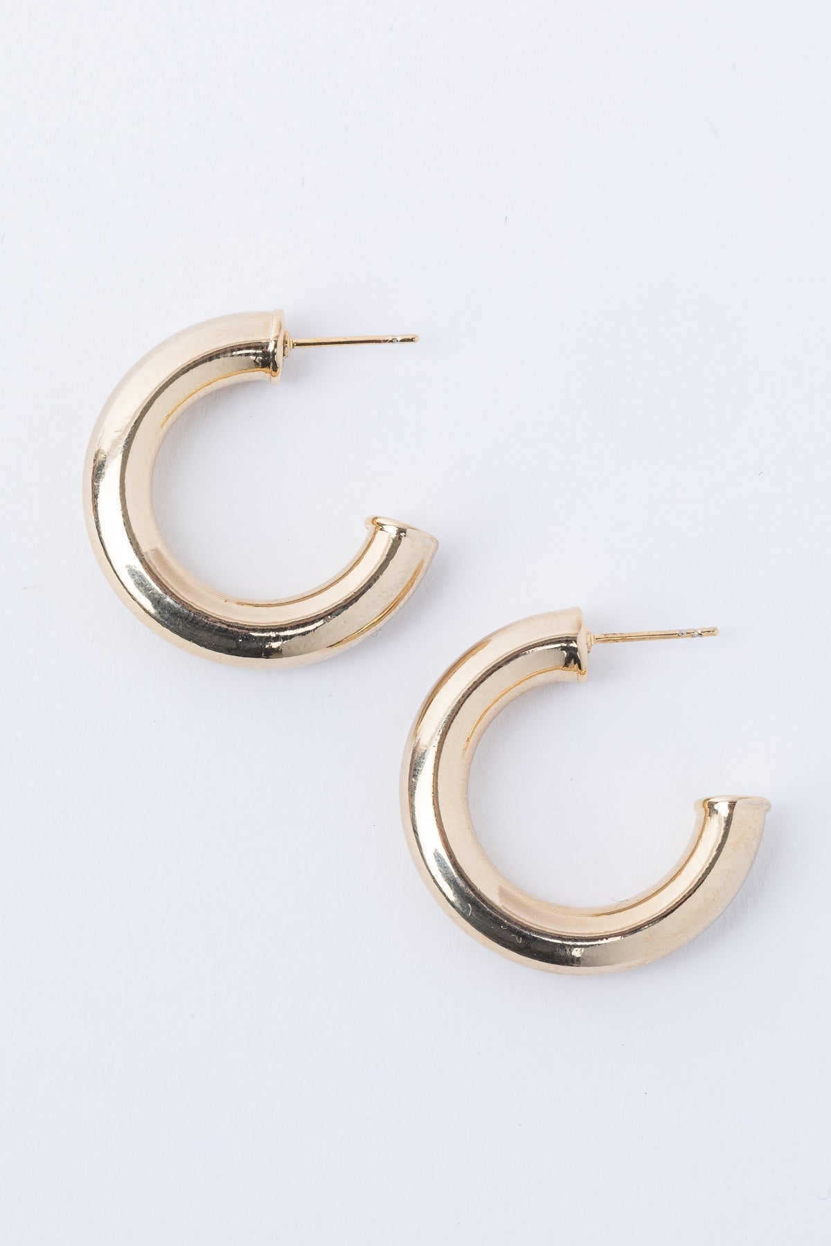  SOUTH MOON UNDER Chunky Gold Tube Hoop