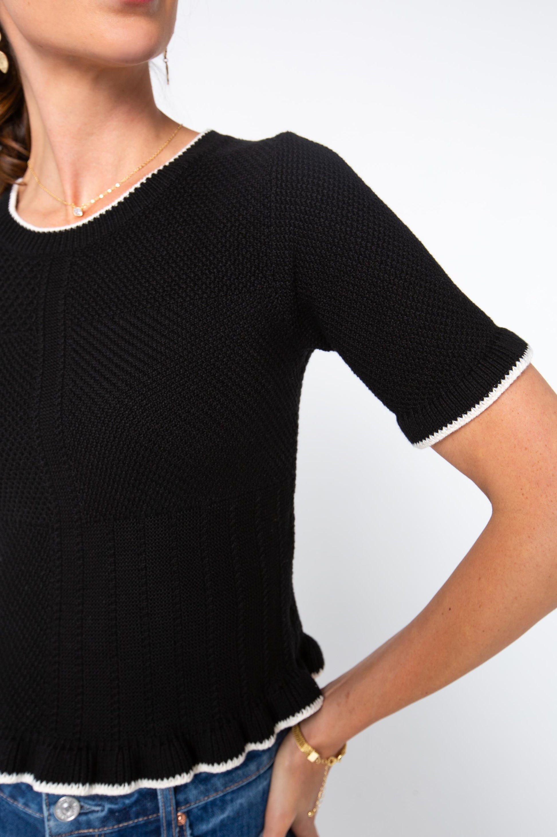  GEORGIE Mixed Stitch Ruffle Pullover Sweater