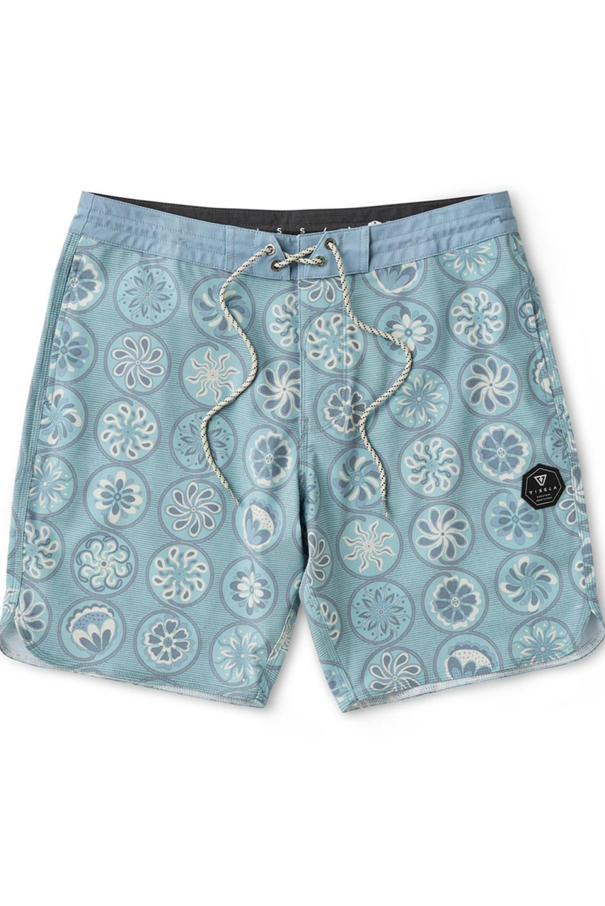  VISSLA Sun Medallions 18.5 In Boardshorts