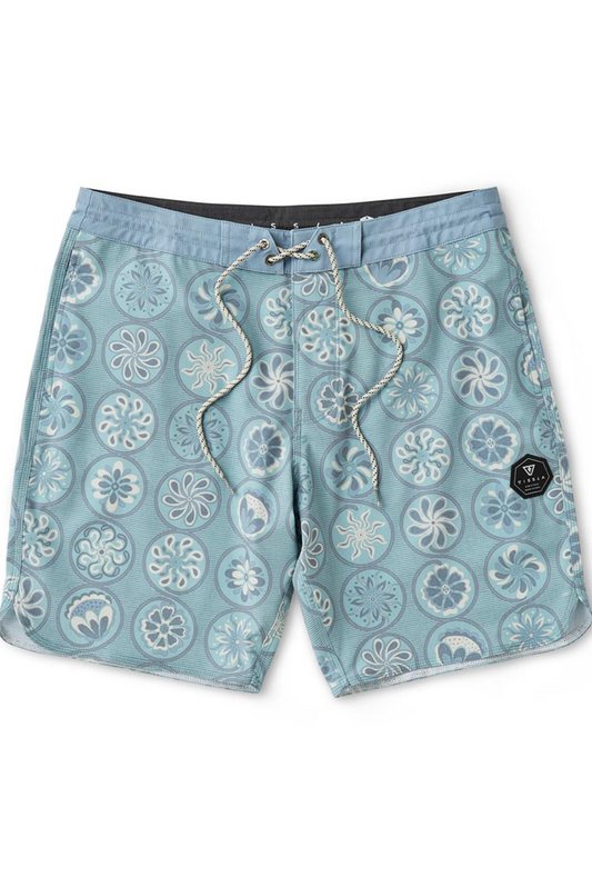  VISSLA Sun Medallions 18.5 In Boardshorts