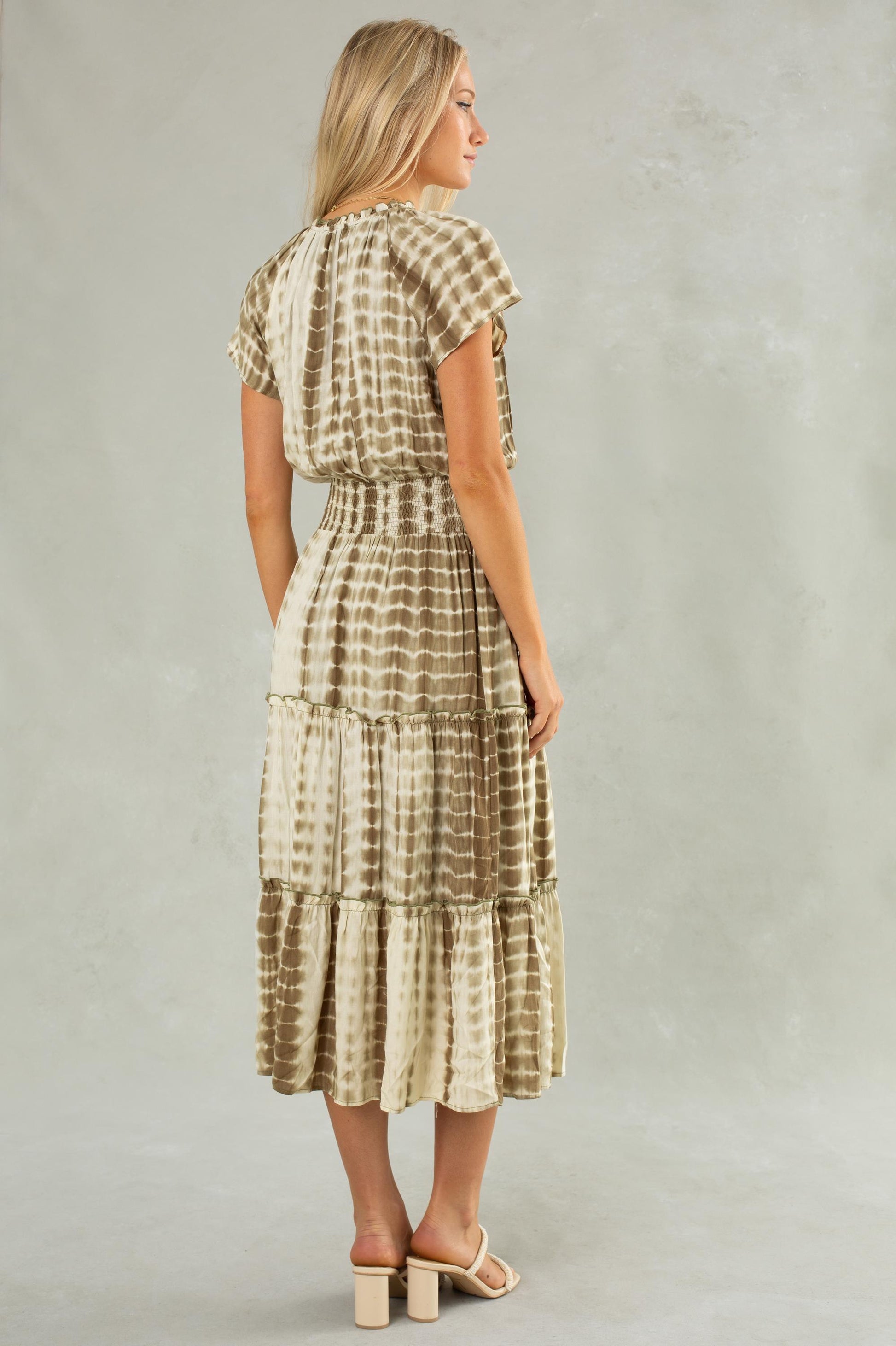  ISLA Alice Easy Waist Midi Dress
